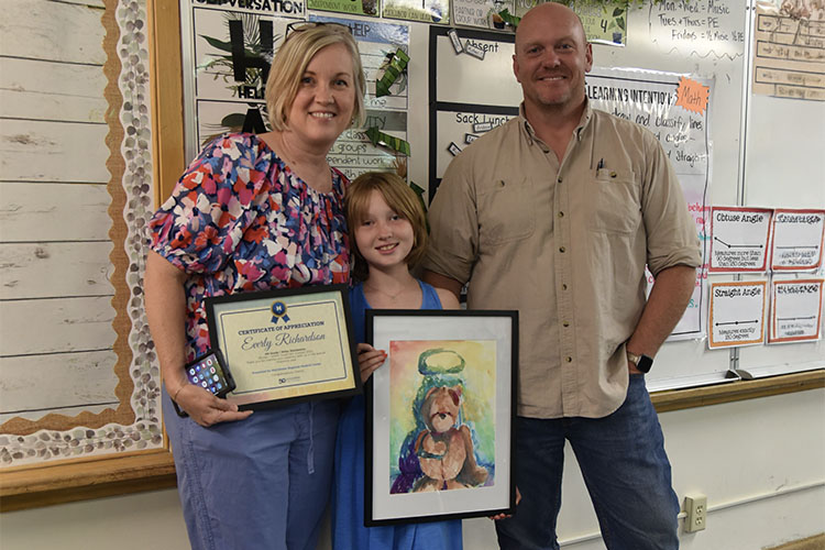 50-Art-Contest-Winner-Everly